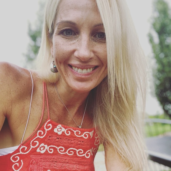 Meet your Posher, Maggie - Picture 8 of 8